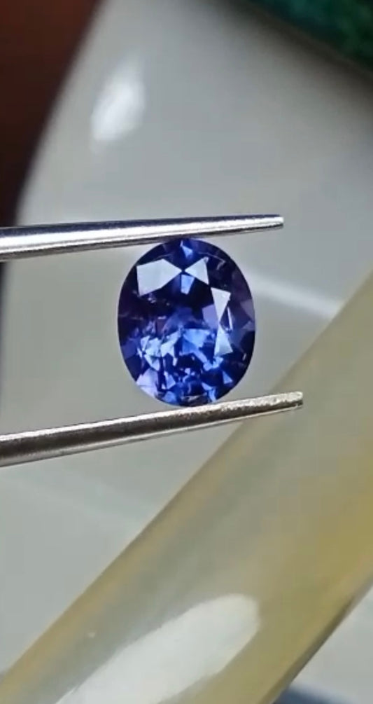 Natural violet sapphire H